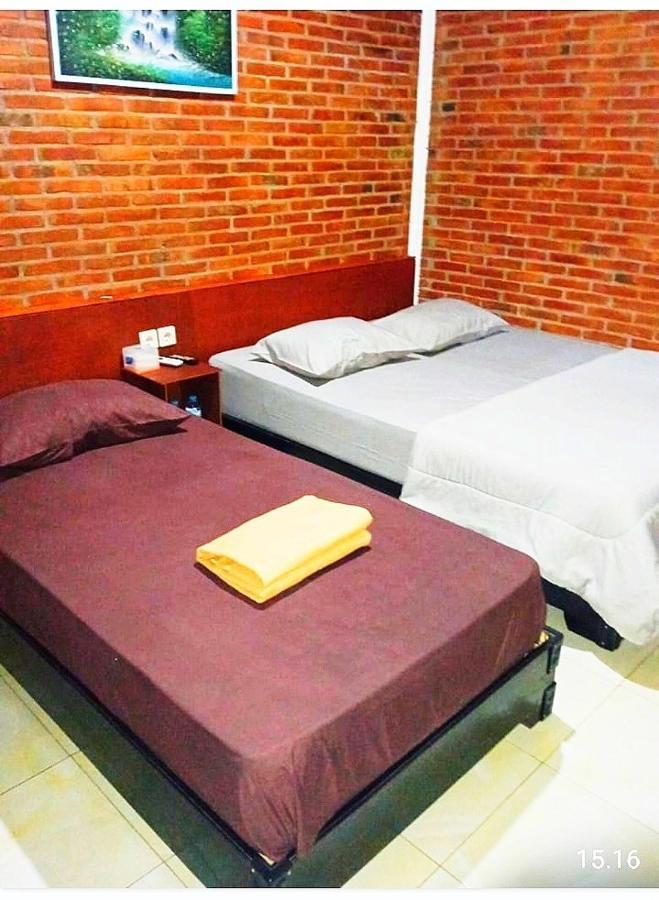 Berkah Homestay Magelang Bagian luar foto